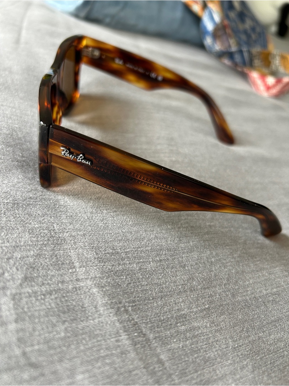 Ray-Ban Tortoiseshell Frame Sunglasses with Brown Lenses - Picture 2 of 6